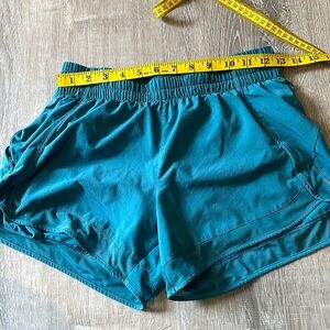Athleta Mesh Racer Run Short 4 inch